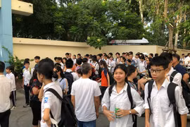 Hạn cuối công bố đề thi tham khảo tốt nghiệp THPT, Bộ GD-ĐT mới đưa 7 trong 9 môn thi