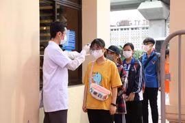 Cả nước có 18 học sinh lớp 12 trong diện F0 và 394 học sinh là F1