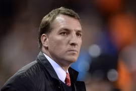 Thắng tưng bừng để lên đầu BXH, Liverpool vẫn không mơ đến chức vô địch