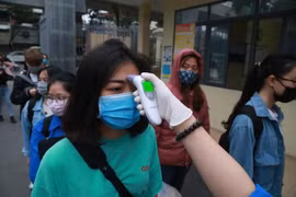 Sinh viên đồng loạt trở lại, trường ĐH lên phương án xử lý khi phát hiện F0 trên giảng đường
