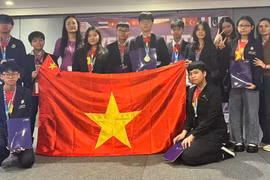 Học sinh Việt Nam đoạt quán quân Olympic Hóa học châu Á 2025