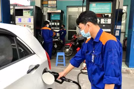 Bộ Tài chính: Thu thuế tiêu thụ đặc biệt đối với xăng như hiện nay là phù hợp