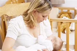 Cho trẻ bú mẹ ít nhất 6 tháng giúp giảm nguy cơ cao huyết áp 