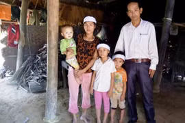 Nghẹn ngào trước gia cảnh khốn khó của cháu bé lớp 3 bị chết vì đói