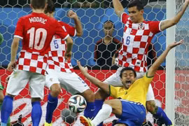 Lộ lý do Lovren tố trọng tài Nishimura là “vụ bê bối của FIFA”