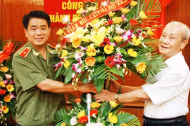 Gặp mặt sỹ quan hưu trí thời kỳ chống Pháp