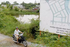 Hàng trăm dự án dở dang
