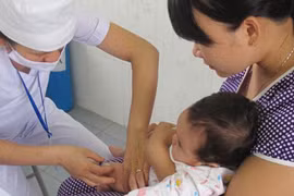 Cần hoàn chỉnh quy trình chống tai biến sau tiêm chủng