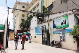 Trò đánh thầy - đỉnh điểm của sự vô lễ