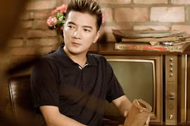 Ca sĩ Đàm Vĩnh Hưng: “Khoe” đủ nghề tay trái