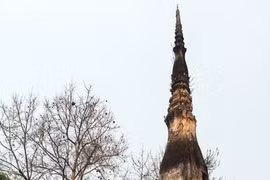 Khám phá tháp cổ nghìn năm 