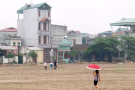 Khó trả hết nợ đất dịch vụ