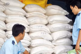 Khó chống buôn lậu đường