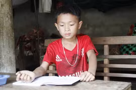 Kỷ luật thầy giáo đánh học sinh bị thương vì không làm được bài