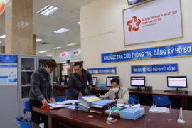 Hà Nội sẽ xem xét miễn, giảm phí, lệ phí sử dụng dịch vụ công trực tuyến 