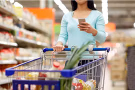 Điện, xăng, thực phẩm tăng giá: Gánh nặng chi tiêu của người tiêu dùng