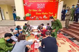 Tết đầm ấm - Xuân nghĩa tình đến với gia đình chính sách
