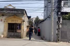 Đối tượng dâm ô bé gái 8 tuổi đến cơ quan Công an trình diện