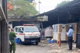 Nghi nổ khí trong lốc máy điều hòa khiến 2 người bị thương