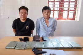 Cuộc vây bắt 2 tên tội phạm ma tuý có vũ khí chống trả quyết liệt