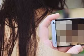 Tự đăng clip nhạy cảm, một cô gái bị xử phạt 