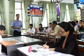 Vụ nhà bếp “xén” thức ăn của học sinh: Phụ huynh yêu cầu thay hiệu trưởng!