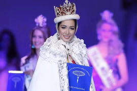 Trả lời về bão Haiyan, người đẹp Philippines đăng quang Hoa hậu Quốc tế 2013