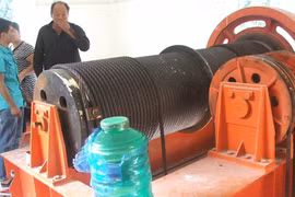 Tìm thấy thi thể đầu tiên ở dưới đường hầm