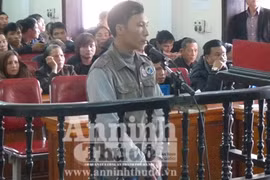 Bị vợ "cắm sừng", dùng dao đâm đứt "của quý" tình địch