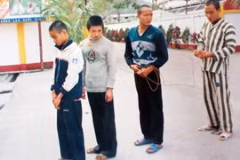 Ác quỷ cuồng dâm giết người hàng loạt trên đồi