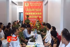 Khánh thành nhà tình nghĩa tặng thân nhân liệt sĩ tại Sơn Tây