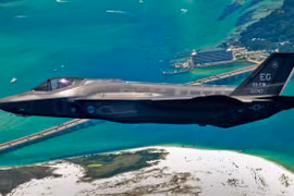 [ẢNH] Vì sao Anh không còn mặn mà với tiêm kích F-35?