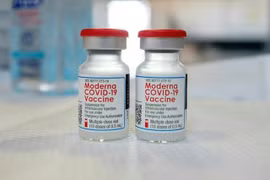 Các nước giàu có thể dư 1,2 tỉ liều vaccine vào cuối năm 2021