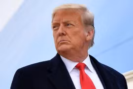 Facebook tuyên bố đình chỉ tài khoản của ông Donald Trump 2 năm