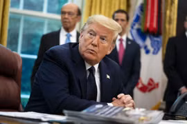 Tổng thống Donald Trump từ chối lời mời tham gia cuộc họp khẩn về Iran