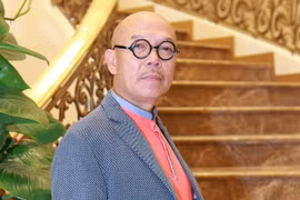 Họa sĩ Thành Chương chấm thi Hoa hậu