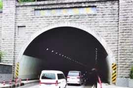 Đường hầm quay ngược thời gian