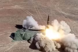 Ukraine nói Nga tấn công tổng lực và thủ đô Kiev đã trúng tên lửa