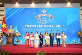 6 tập thể cùng 30 cá nhân của Medlatec được Bộ Y tế tặng Bằng khen