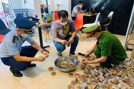 Cảnh báo tình trạng tiêu thụ bánh kẹo nhập lậu, không rõ xuất xứ dịp Tết Trung thu