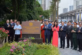 Hà Nội thông xe tuyến vành đai 3 đi thấp qua hồ Linh Đàm