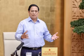 Thủ tướng: Giảm học phí và giá sách giáo khoa để giảm chi phí cho học sinh, phụ huynh