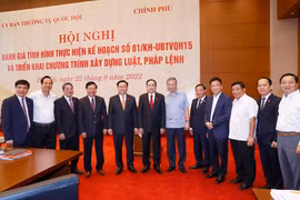 Chủ tịch Quốc hội: Không để tham nhũng chính sách, "quyền anh - quyền tôi" trong xây dựng luật