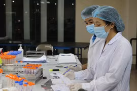 Điều chỉnh, phân luồng lại 13 đơn vị nhận mẫu xét nghiệm SARS-CoV2 tại Hà Nội