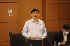 Bộ trưởng Nguyễn Thanh Long: Cấp hành nghề 5 năm để khuyến khích bác sĩ học suốt đời