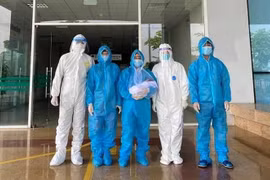 76 ca Covid-19 mới trưa 8-6, một nhân viên y tế Bệnh viện Nhiệt đới Trung ương dương tính