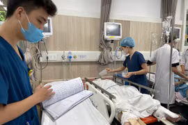 Nữ bác sĩ bệnh viện Bạch Mai là nạn nhân vụ cháy chung cư mini đã qua nguy kịch, còn 4 ca nặng