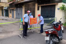 Hai mẹ con ở phố Bùi Thị Xuân, quận Hai Bà Trưng dương tính SARS-CoV-2