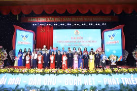 Bà Bùi Thị Ngọc Thủy tiếp tục được bầu làm Chủ tịch Liên đoàn lao động quận Hoàng Mai