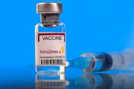 Mới: Thêm hơn 1,2 triệu liều vaccine AstraZeneca về đến Việt Nam